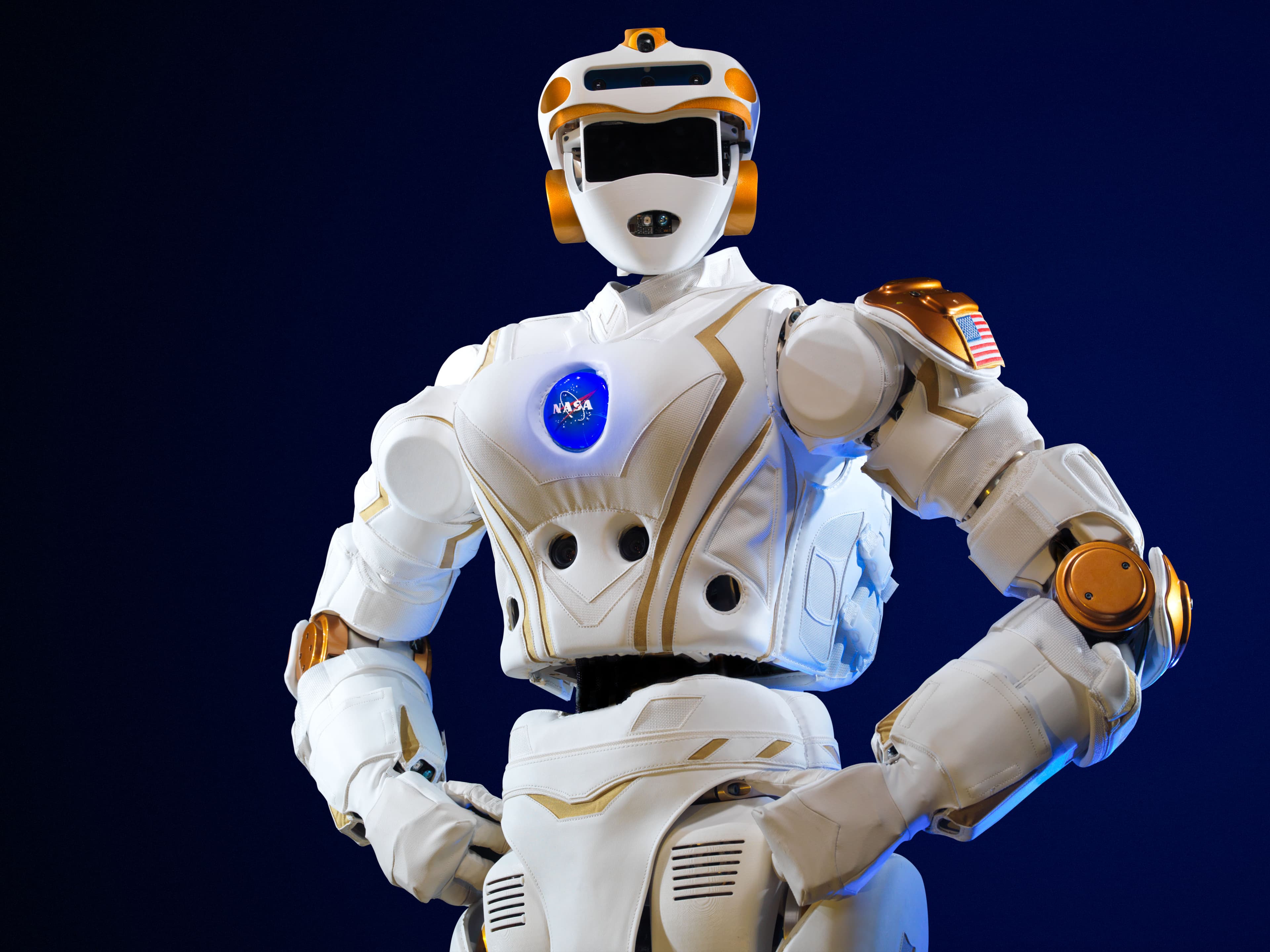 NASA Valkyrie humanoid robot used as a worked example in a robot specification comparison guide